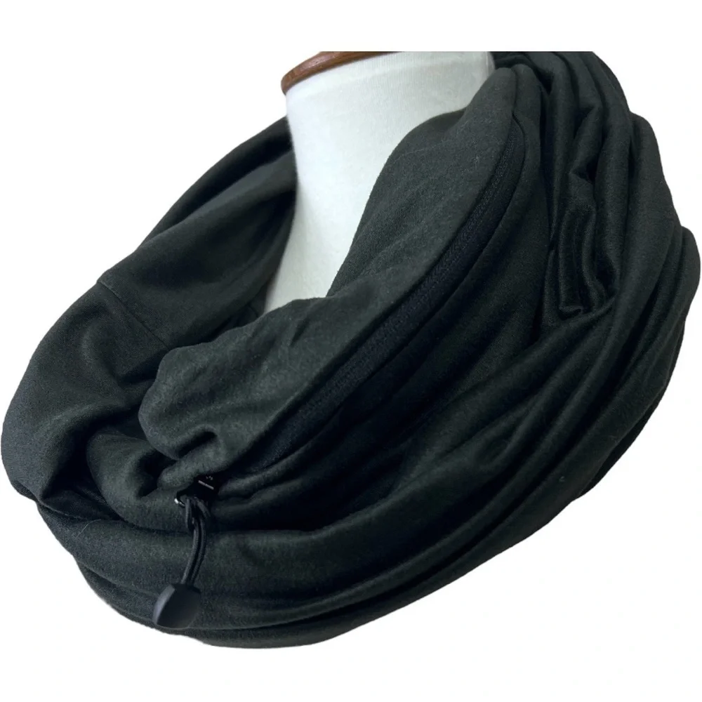 Beyond Yoga Black Pocket Infinity Scarf